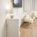 Stylische In Ruhiger Lage, Sehr Messenah Apartamento Laatzen