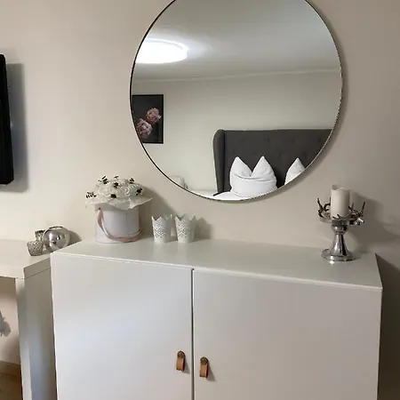 Apartmán Stylische In Ruhiger Lage, Sehr Messenah