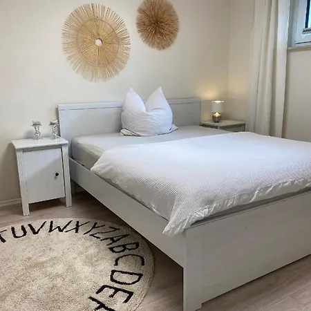Stylische In Ruhiger Lage, Sehr Messenah