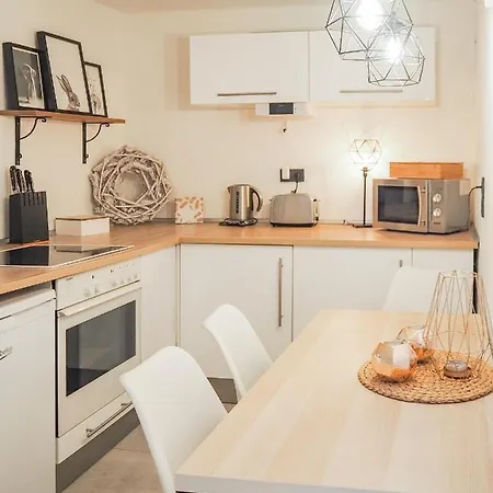Stylische In Ruhiger Lage, Sehr Messenah Apartmán
